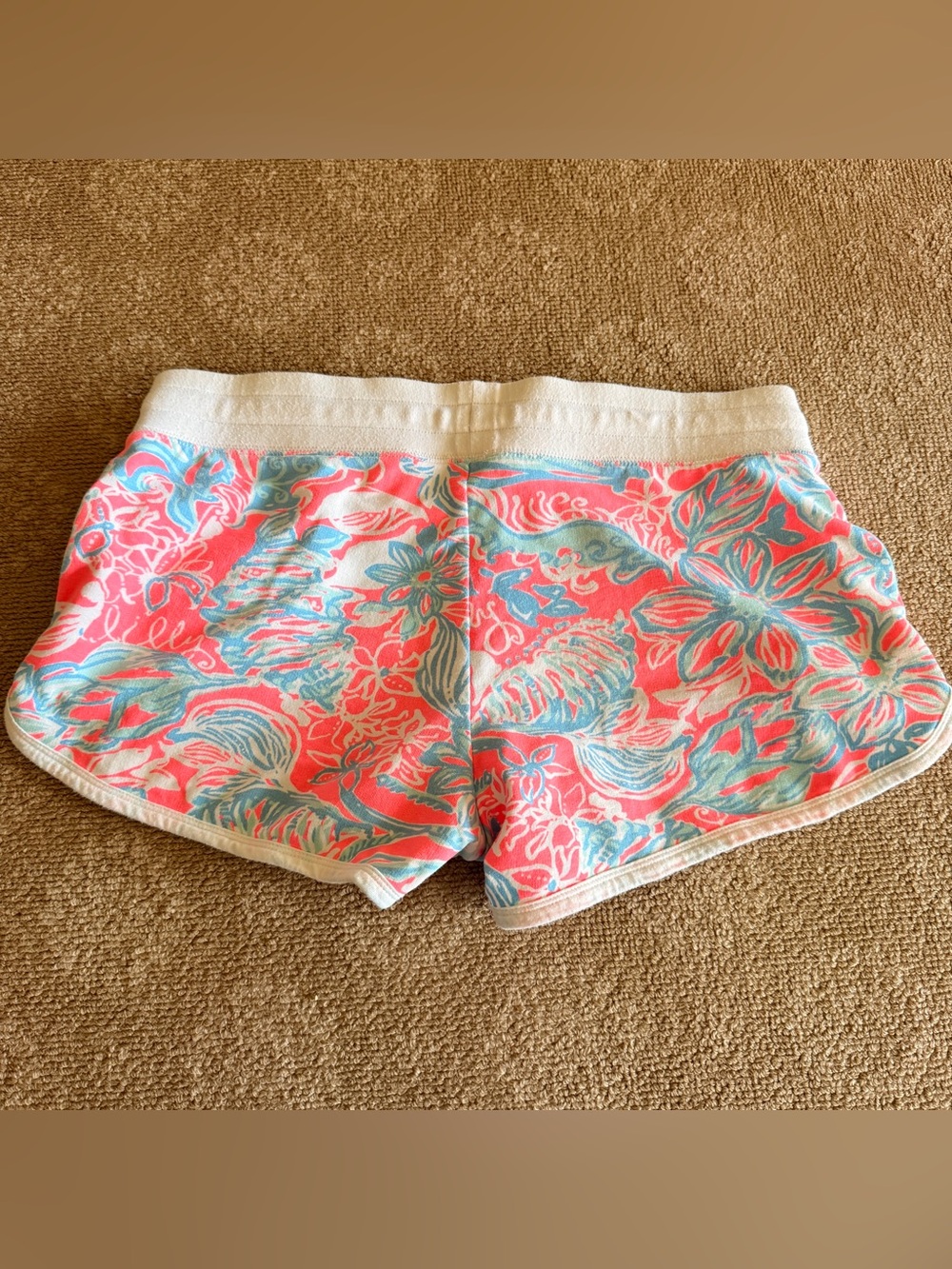 Lilly Pulitzer Chrissy shorts - Picture 6 of 13